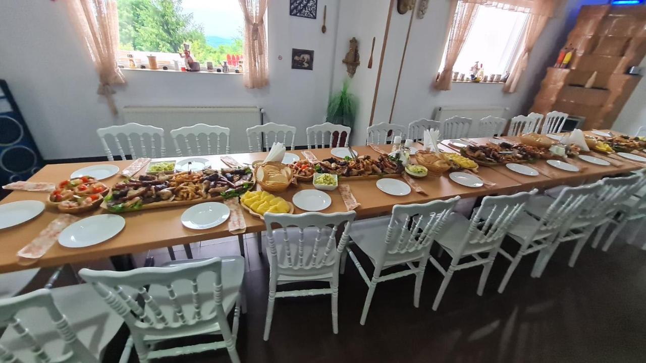 Pensiune Runcu Stone Esterno foto